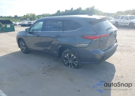 2020 Toyota Highlander Xle z USA, uszkodzony, nr VIN 5TDGZRBH4LS029675